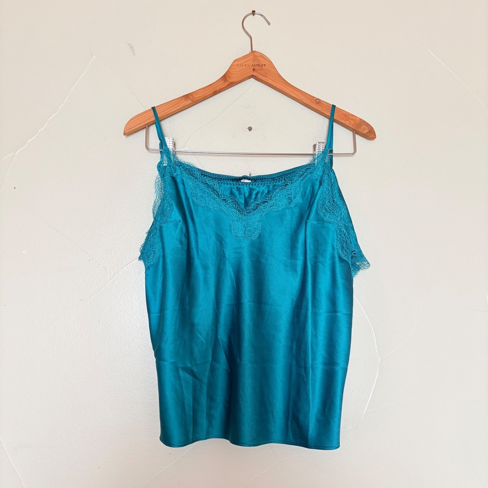 Victoria's Secret Teal Blue Satin Lace Trim Cami and Shorts Pajama Set Size M
